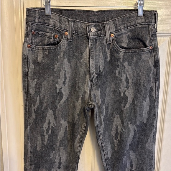 Levi's Men's 511 Gray Camouflage Jeans - Picture 2 of 6